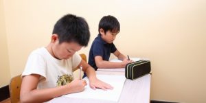 關於【國小國中作文】小熊媽給孩子寫作的６個建議..《你的管教 能讓孩子成為更好的大人》